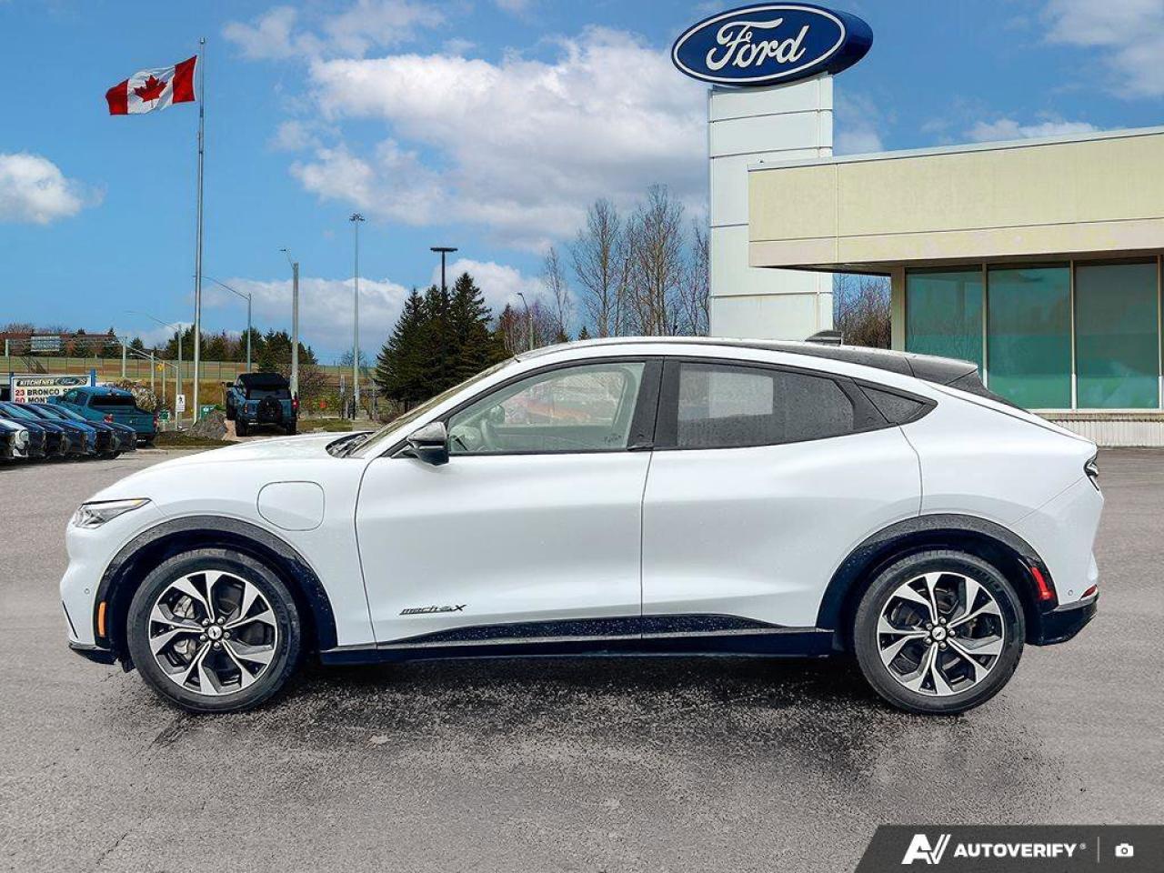 2021 Ford Mustang Mach-E Premium   ONE OWNER   EXT BATTERY   AWD ONE OWNER Photo3