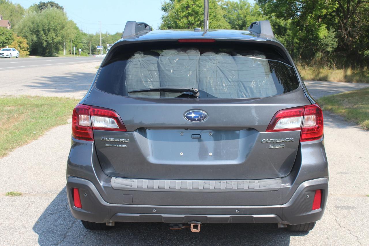2018 Subaru Outback 3.6R Limited, EyeSight, Certified, No Accidents Photo3