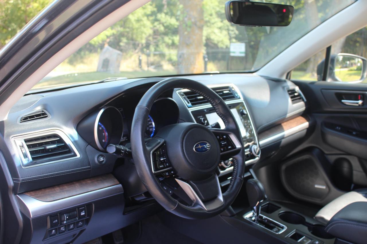 2018 Subaru Outback 3.6R Limited, EyeSight, Certified, No Accidents Photo