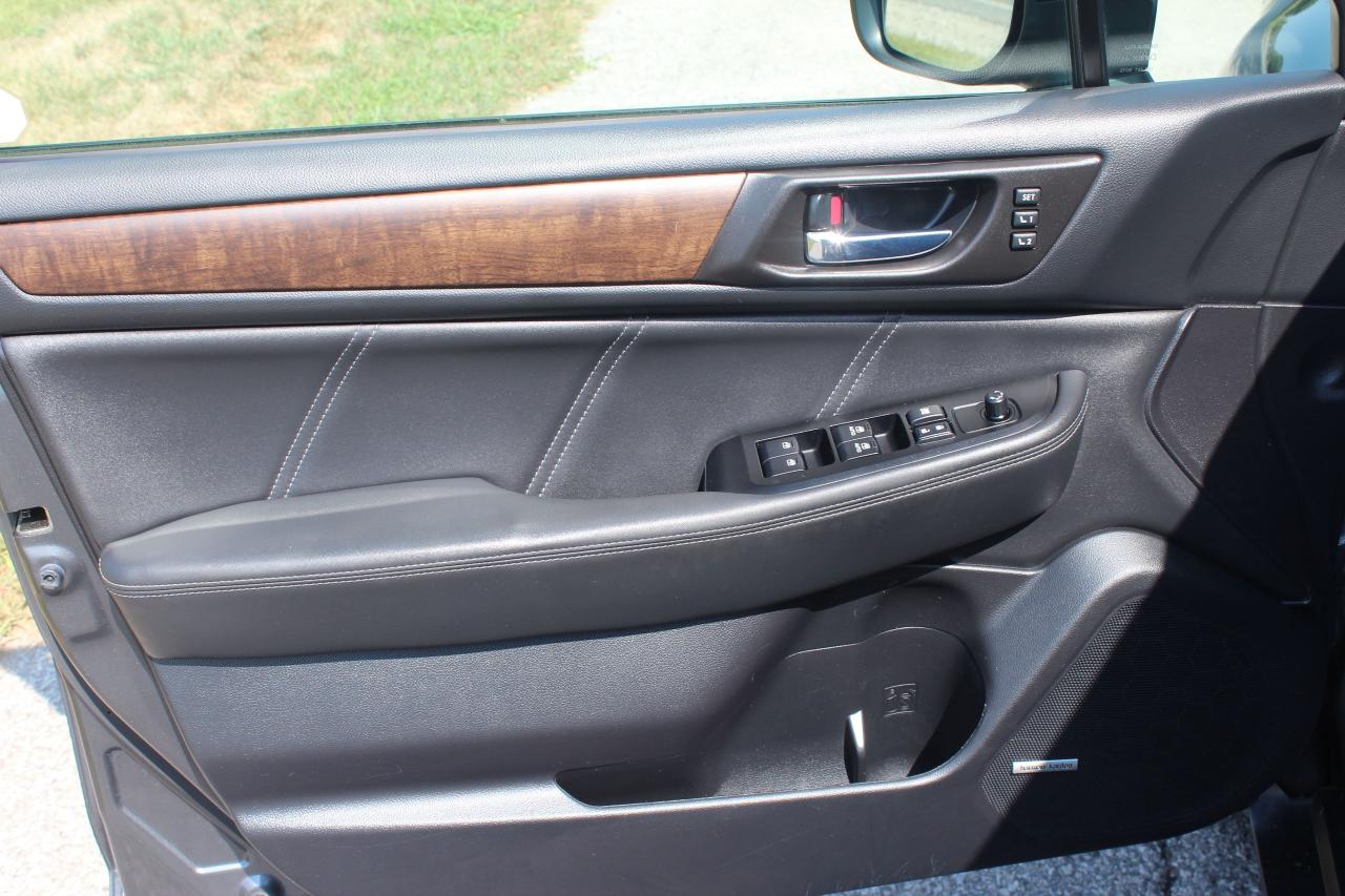 2018 Subaru Outback 3.6R Limited, EyeSight, Certified, No Accidents Photo