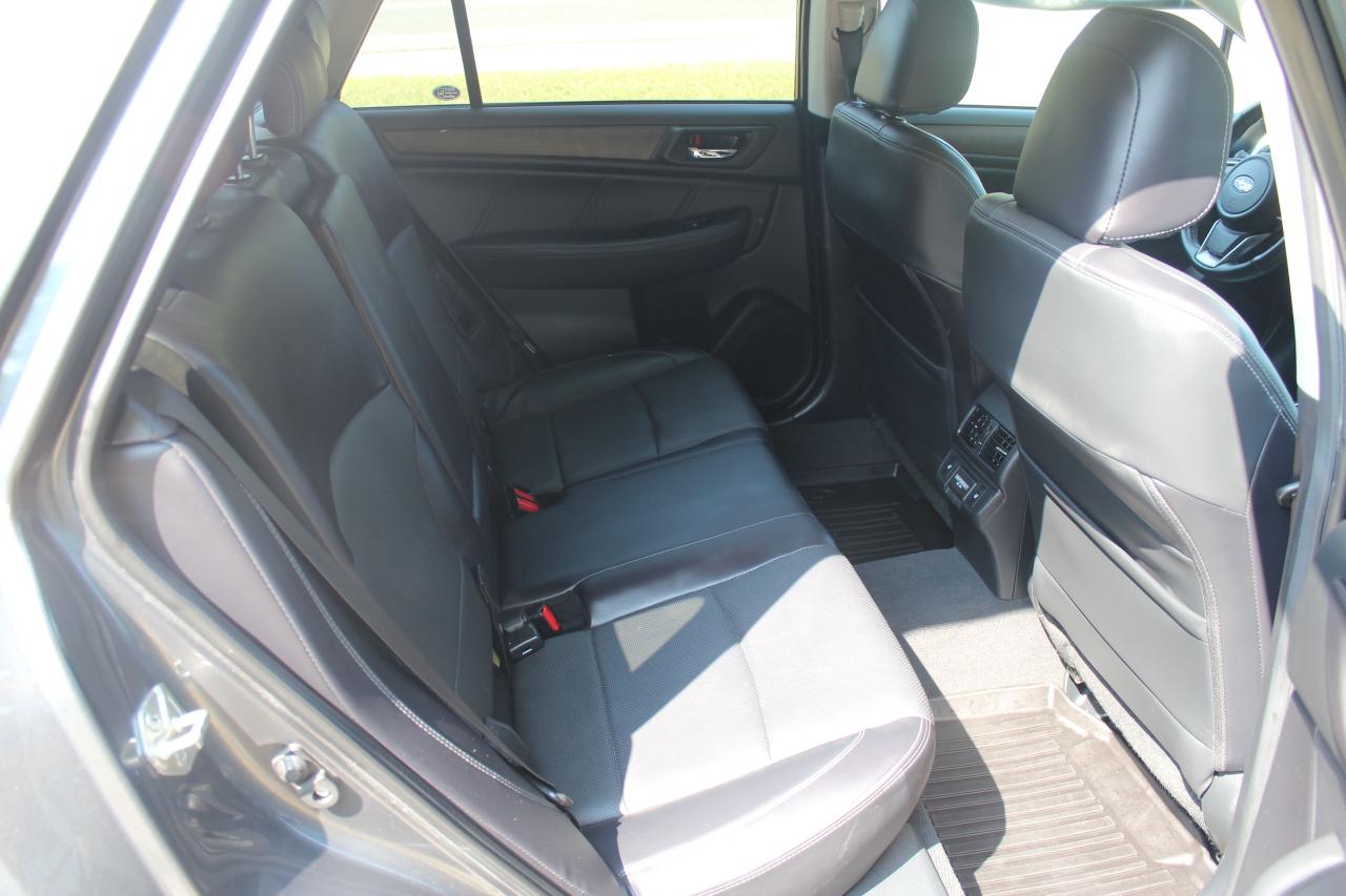 2018 Subaru Outback 3.6R Limited, EyeSight, Certified, No Accidents Photo