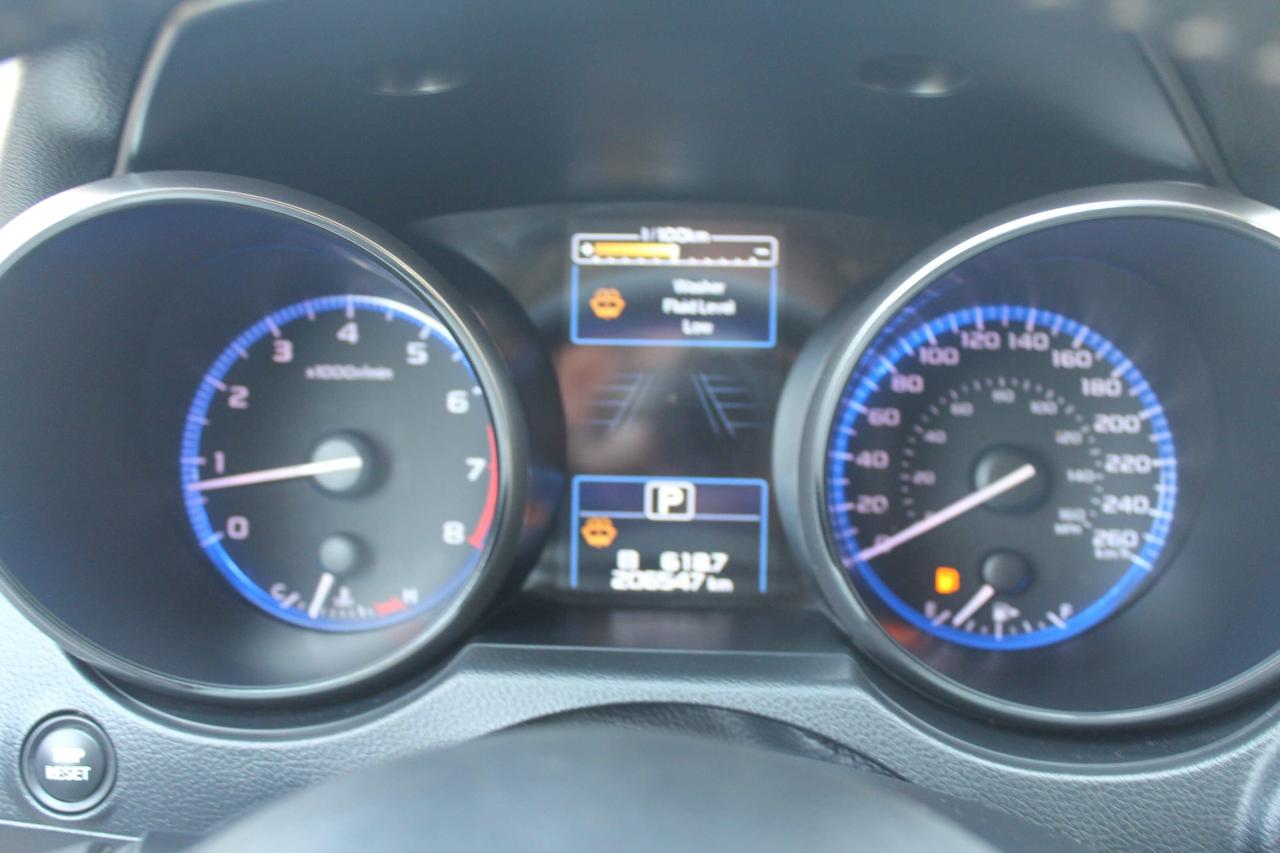 2018 Subaru Outback 3.6R Limited, EyeSight, Certified, No Accidents Photo