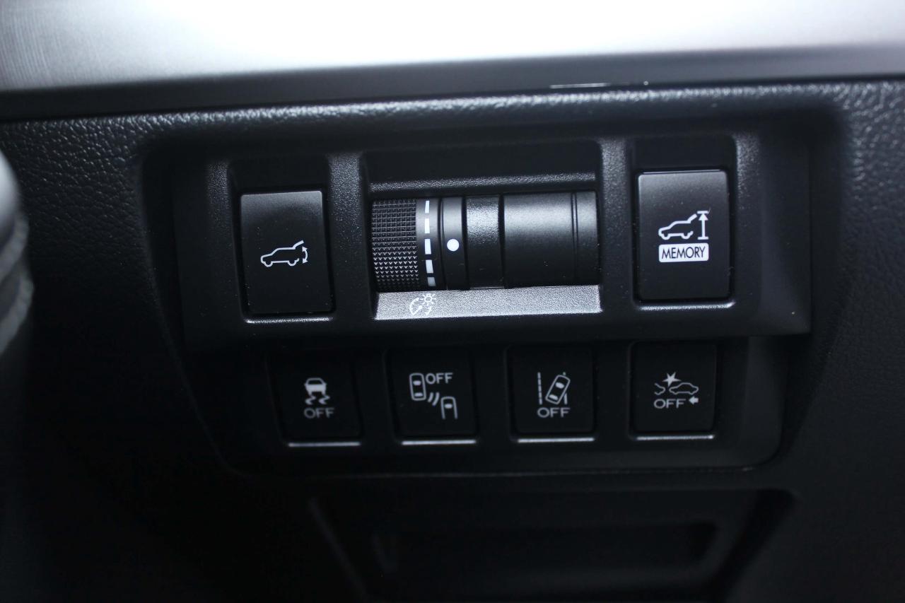 2018 Subaru Outback 3.6R Limited, EyeSight, Certified, No Accidents Photo