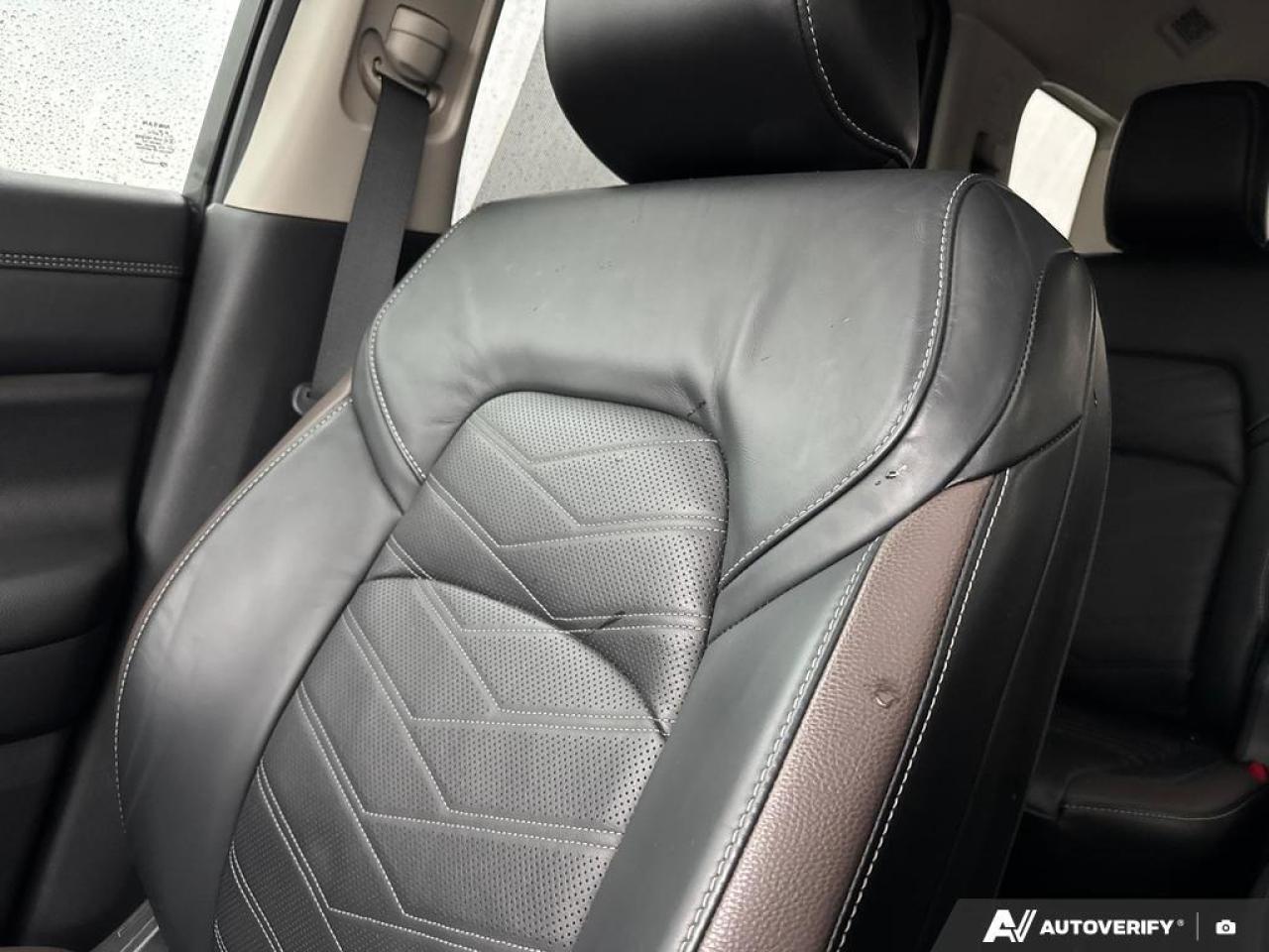 2023 Nissan Pathfinder Platinum BACKUP CAM   BLUETOOTH   HTD & CLD SEATS Photo