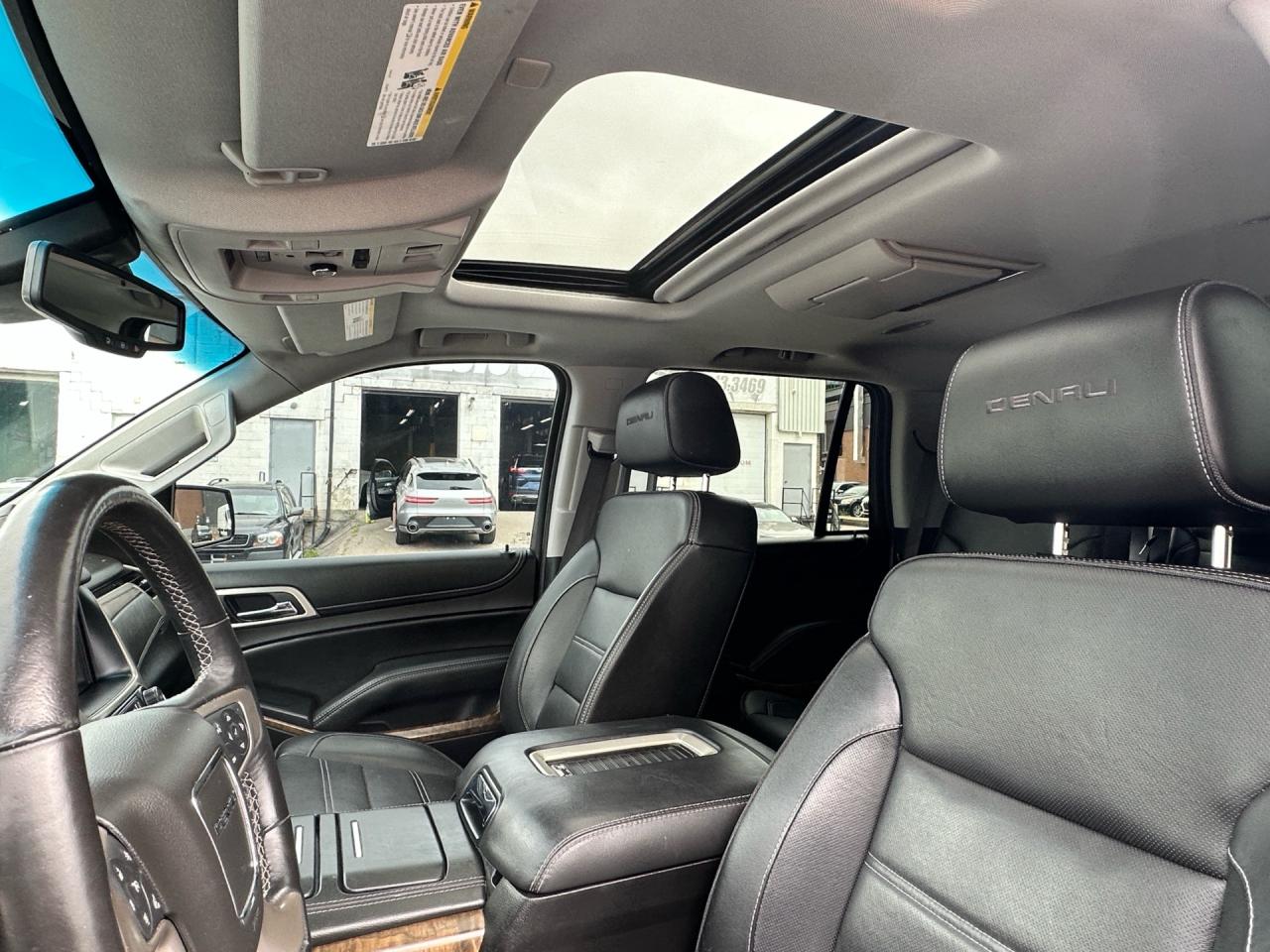 2018 GMC Yukon Denali ~ 6.2L ~ NO ACCIDENTS ~ CERTIFIED Photo