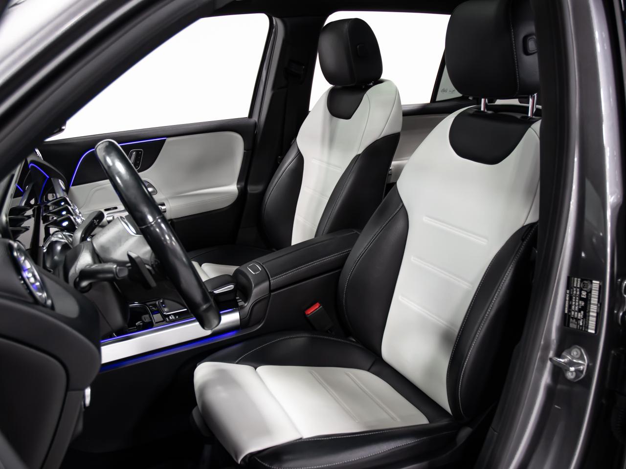 2021 Mercedes-Benz GLB GLB 250 4MATIC SUV AMG PKG 7 PASSENGER REAR VIEW Photo