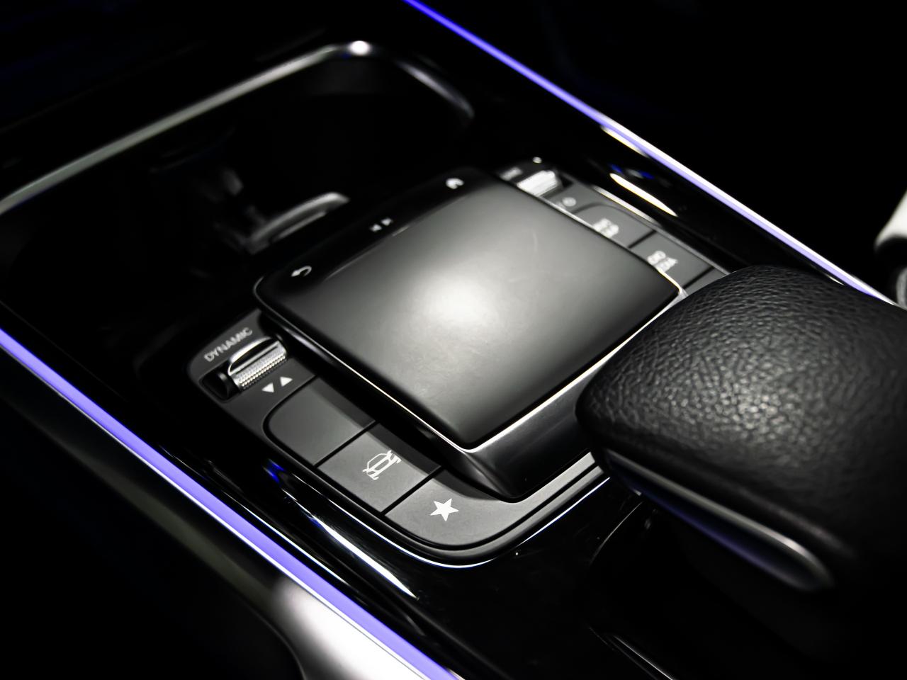 2021 Mercedes-Benz GLB GLB 250 4MATIC SUV AMG PKG 7 PASSENGER REAR VIEW Photo