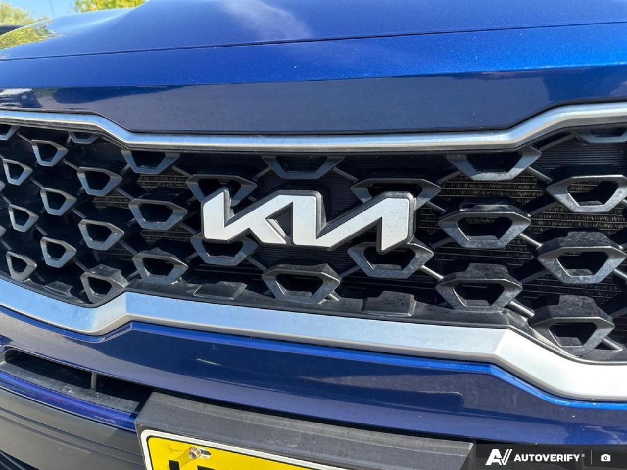 2023 Kia Sorento 2.5L LX+ BACKUP CAM   BLUETOOTH   HTD SEATS   KEYL Photo