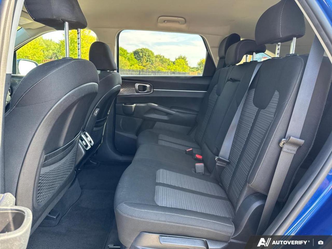 2023 Kia Sorento 2.5L LX+ BACKUP CAM   BLUETOOTH   HTD SEATS   KEYL Photo