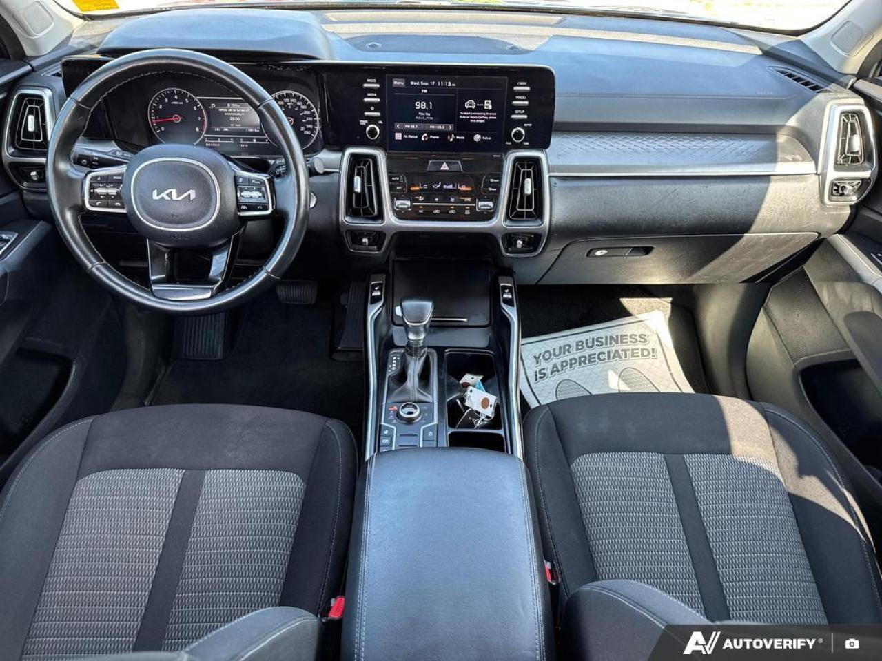 2023 Kia Sorento 2.5L LX+ BACKUP CAM   BLUETOOTH   HTD SEATS   KEYL Photo