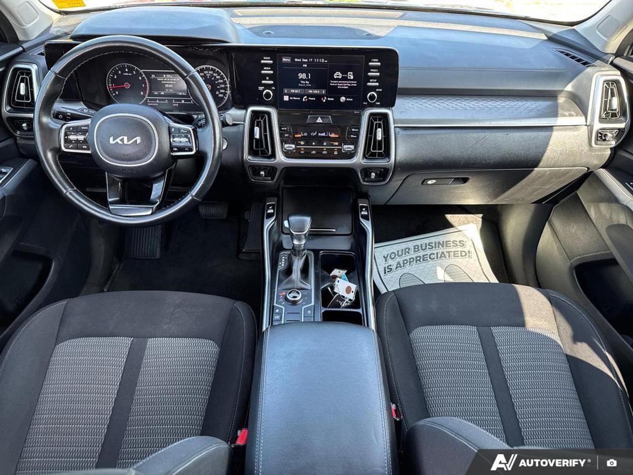 2023 Kia Sorento 2.5L LX+ BACKUP CAM   BLUETOOTH   HTD SEATS   KEYL Photo