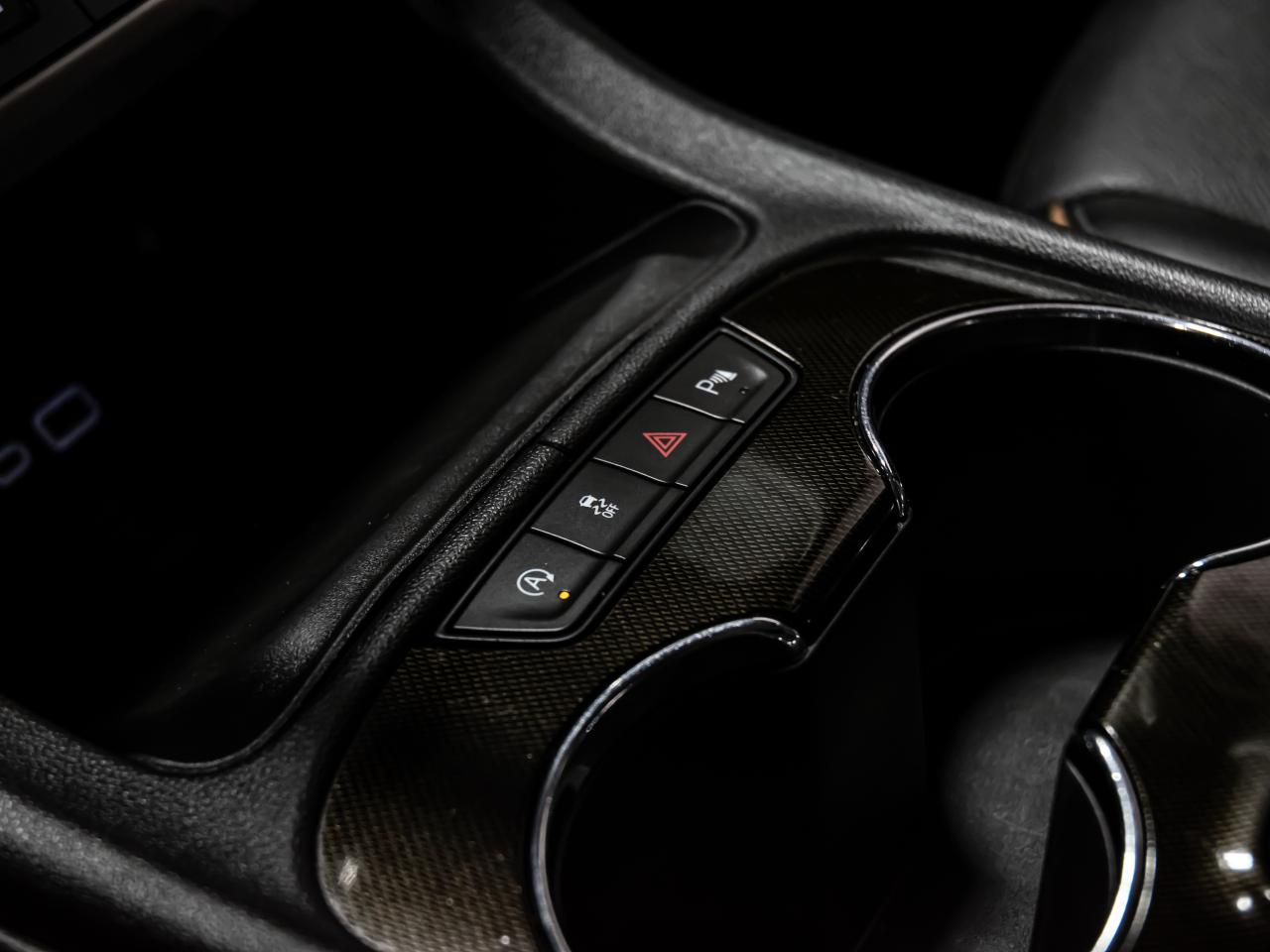 2020 GMC Acadia AWD AT4 NAVIGATION 7 PASSENGER REAR VIEW CAMERA Photo