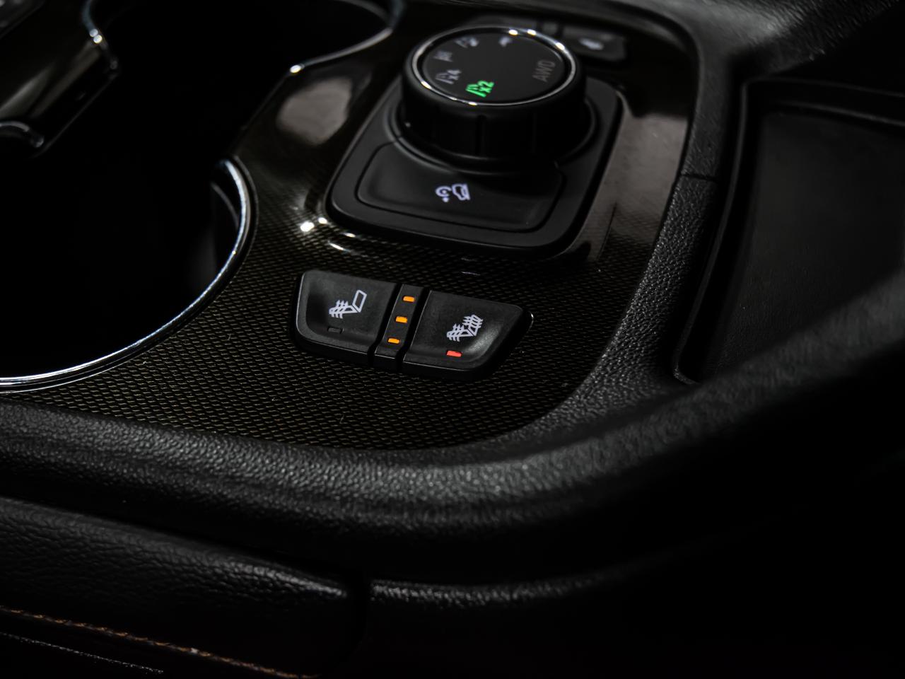 2020 GMC Acadia AWD AT4 NAVIGATION 7 PASSENGER REAR VIEW CAMERA Photo