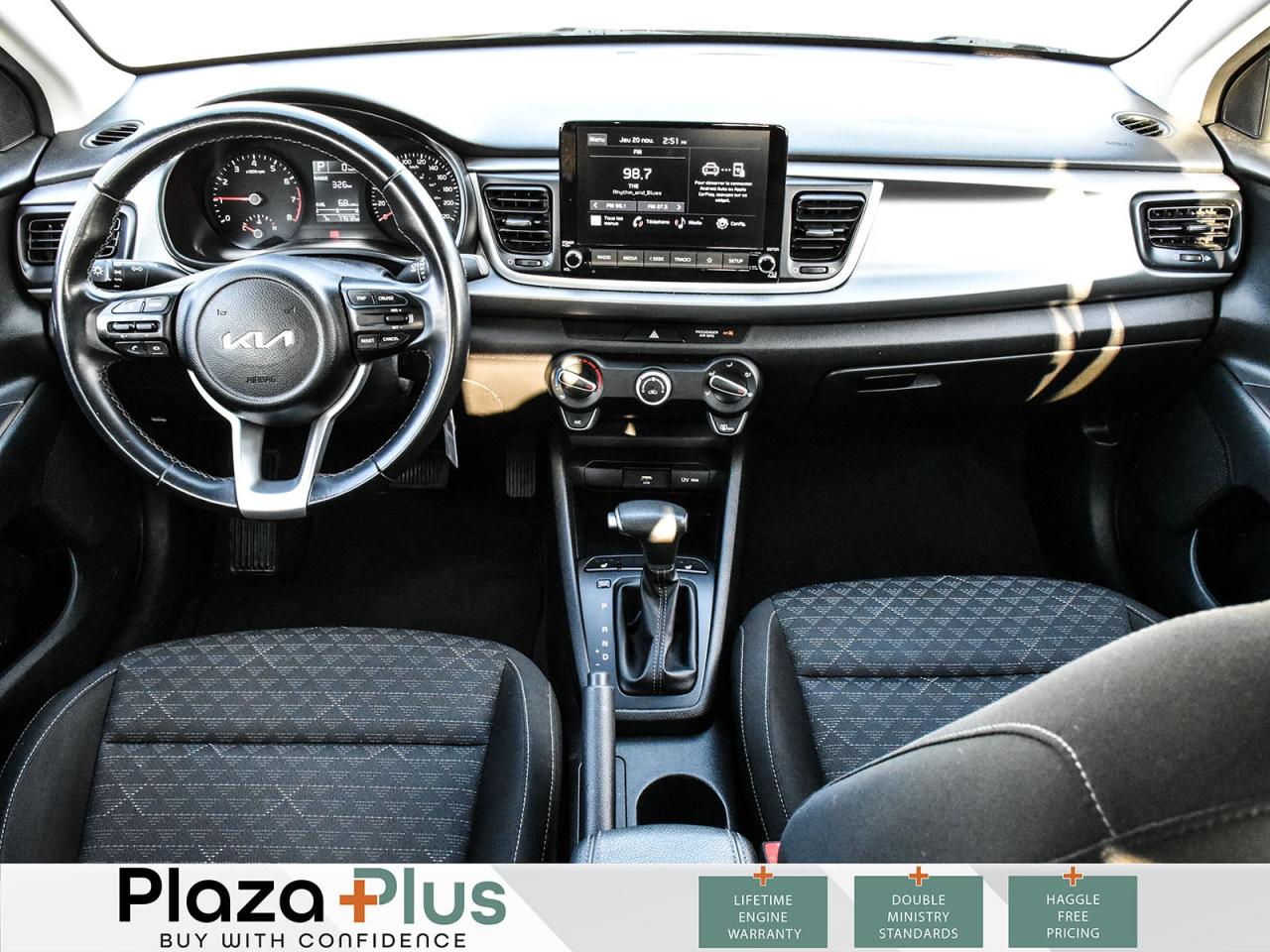 2023 Kia Rio 5-door LX+ Clean CarFax   Certified   Automatic / Photo