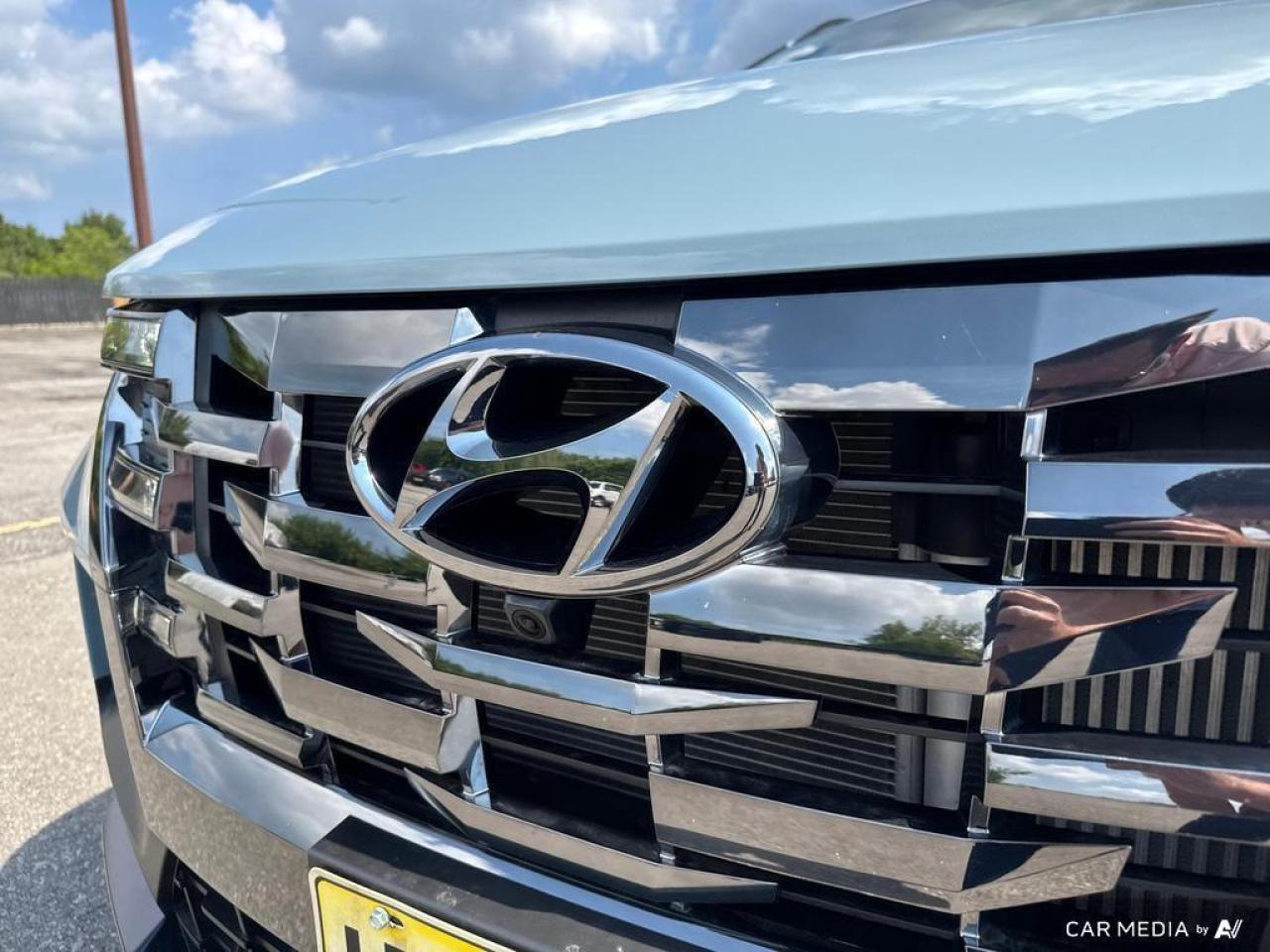 2024 Hyundai Santa Cruz Ultimate BACKUP CAM   BLUETOOTH   HTD & CLD SEATS Photo