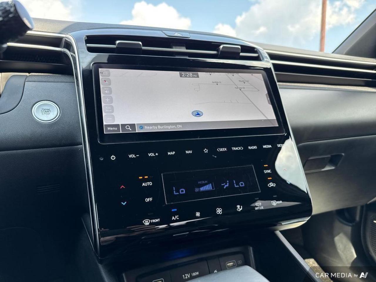 2024 Hyundai Santa Cruz Ultimate BACKUP CAM   BLUETOOTH   HTD & CLD SEATS Photo