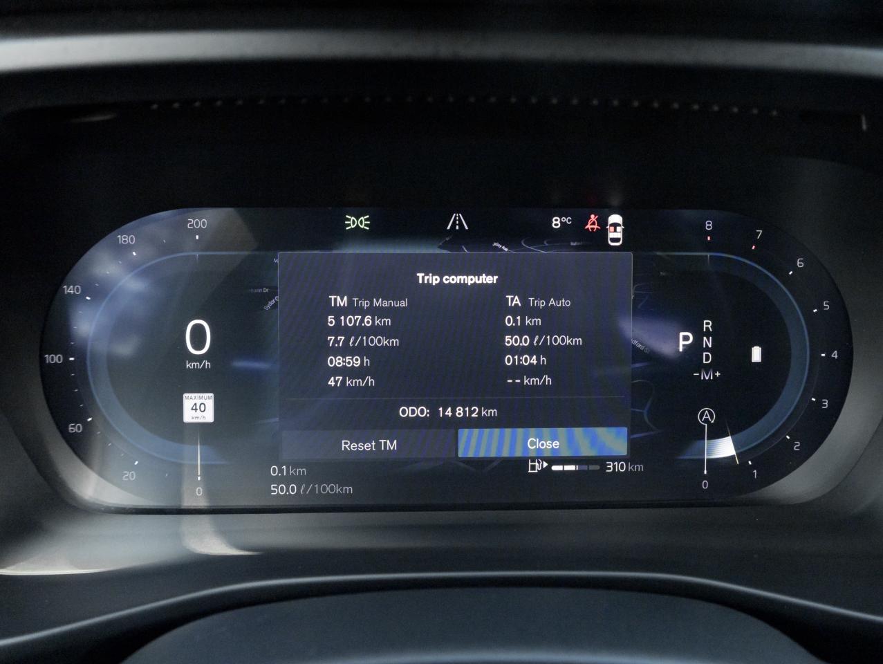 2025 Volvo XC40 B5 AWD Plus Dark Theme LOW KM CPO RATE FROM 3.49%* Photo