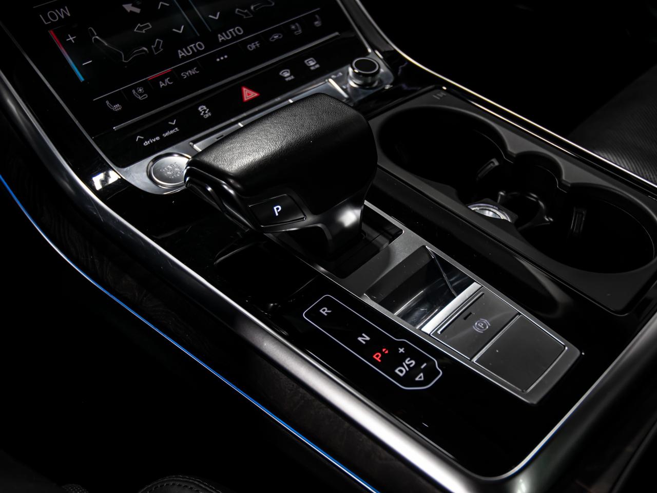 2019 Audi Q8 TECHNIK 55 TFSI QUATTRO HEADS UP NAVI REAR CAM Photo