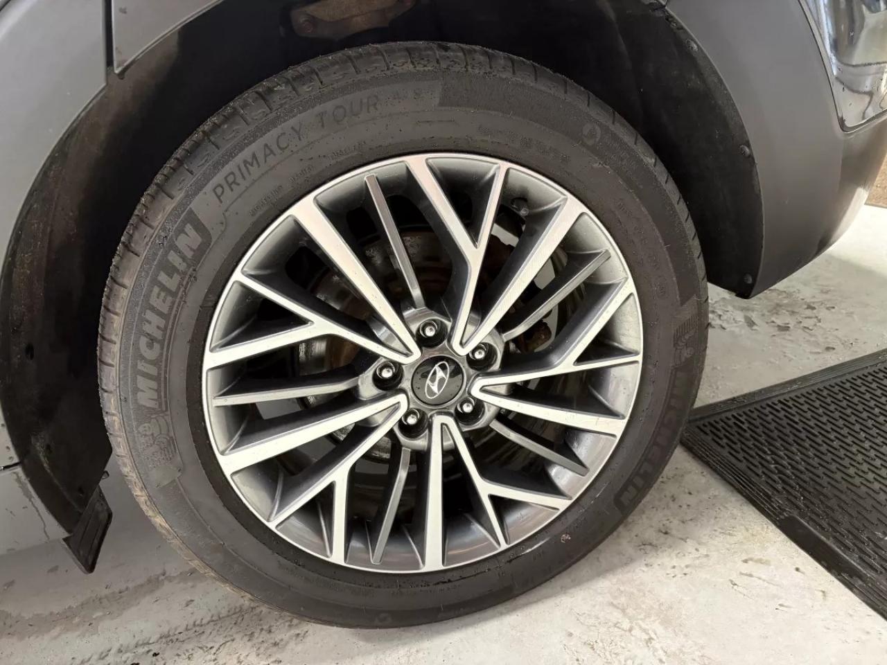 2019 Hyundai Tucson PREFERRED   ALL WHEEL DRIVE   ALLOYS   DUAL CLIMAT Photo
