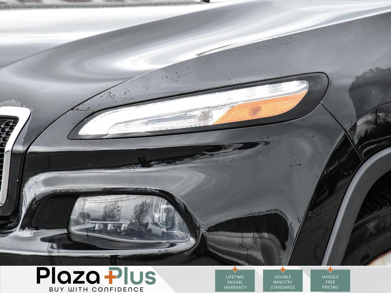 2016 Jeep Cherokee North Summer AND Winter tires included / Clean Car Photo