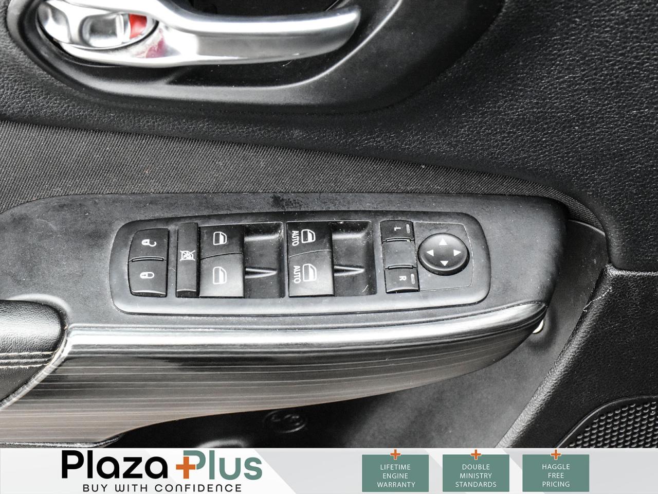 2016 Jeep Cherokee North Summer AND Winter tires included / Clean Car Photo