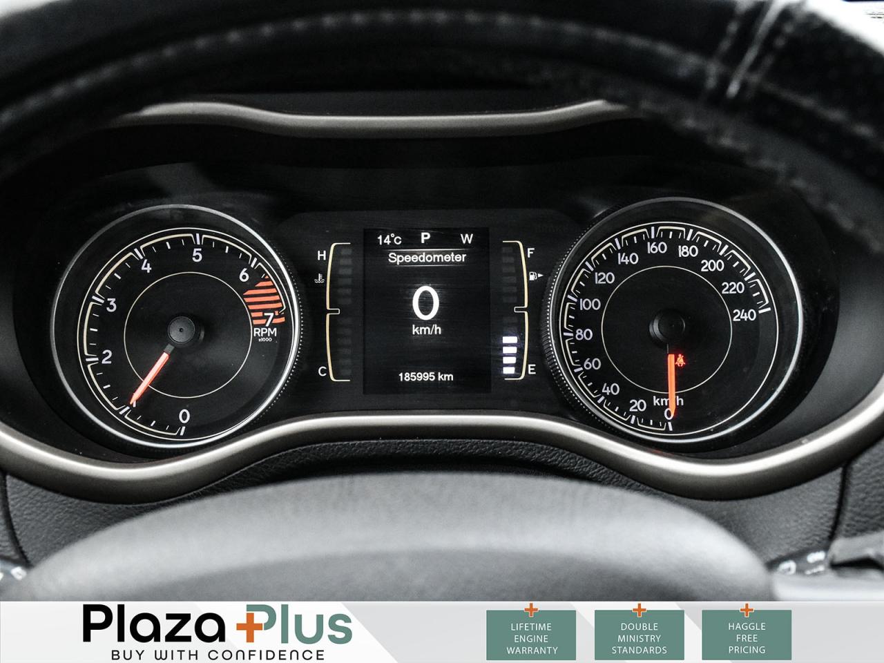 2016 Jeep Cherokee North Summer AND Winter tires included / Clean Car Photo