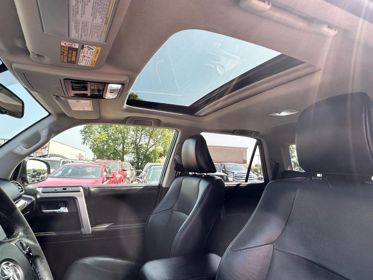 2018 Toyota 4Runner LIMITED ~ 7 PASS ~ NAV ~ LEATHER ~ SUNROOF Photo