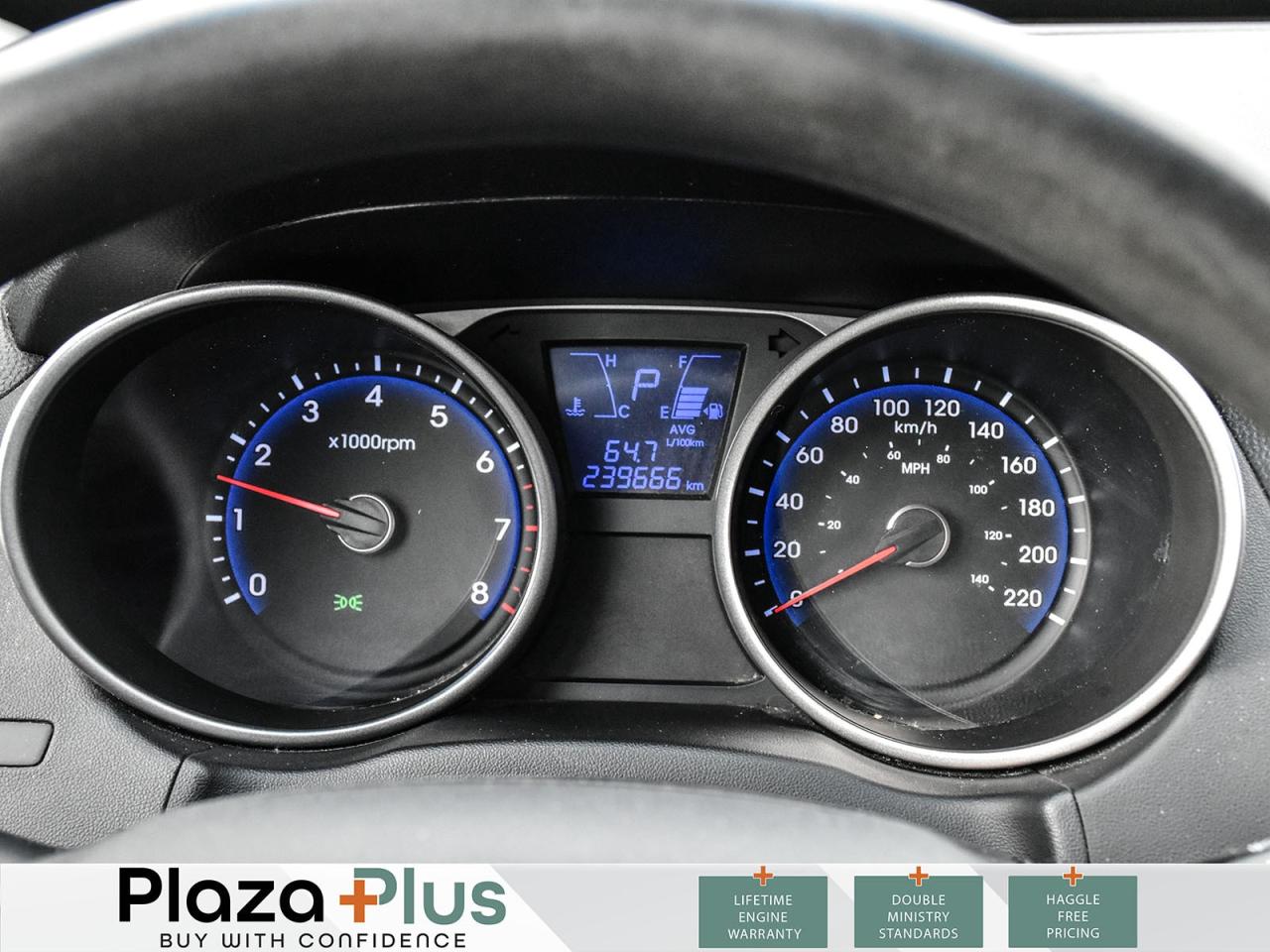 2014 Hyundai Tucson GL Clean CarFax Repot / Photo