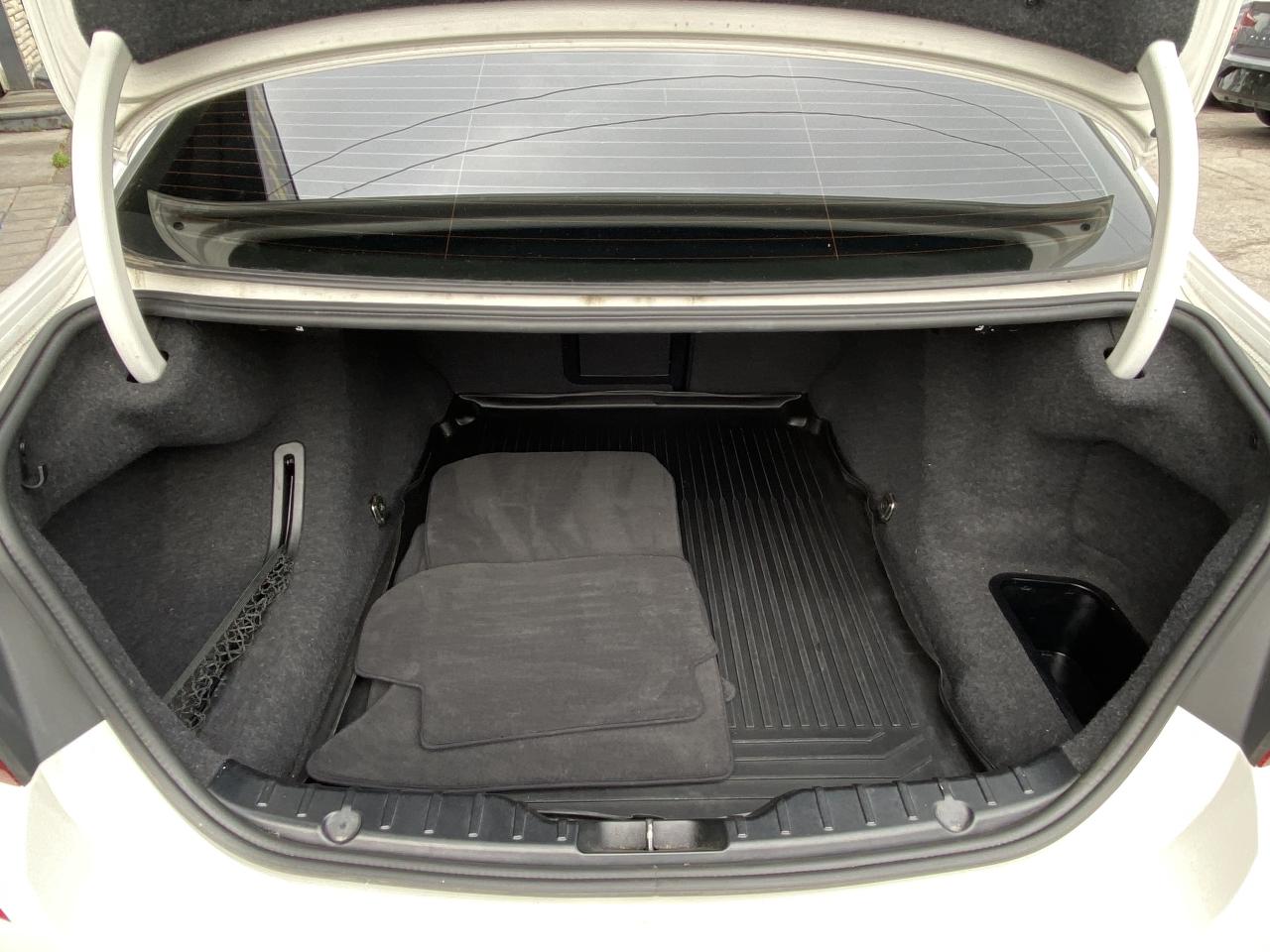 2014 BMW 5 Series 4dr Sdn 535i xDrive AWD Photo