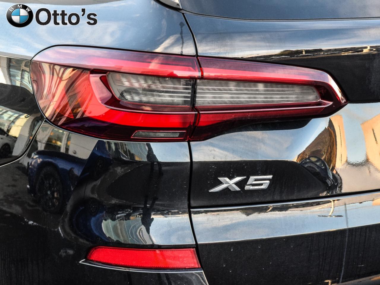 2022 BMW X5 xDrive40i Premium Essential Package M Sport Packag Photo