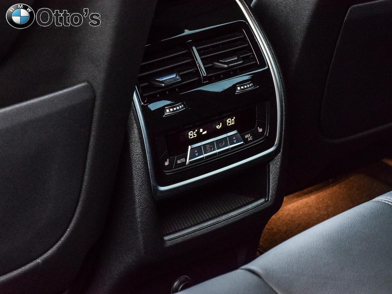 2022 BMW X5 xDrive40i Premium Essential Package M Sport Packag Photo