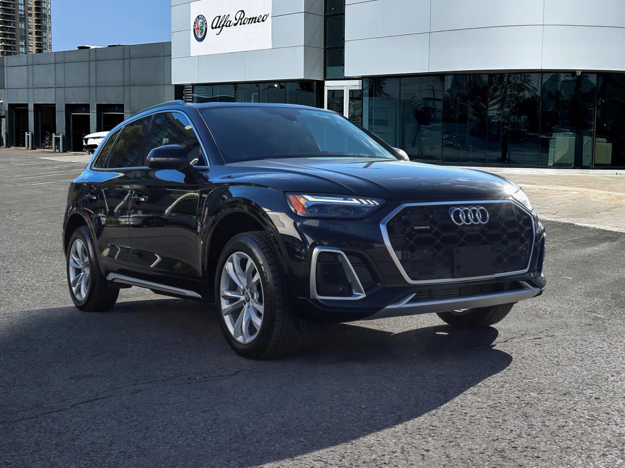 2022 Audi Q5 45 2.0T Technik quattro 7sp S Tronic Photo