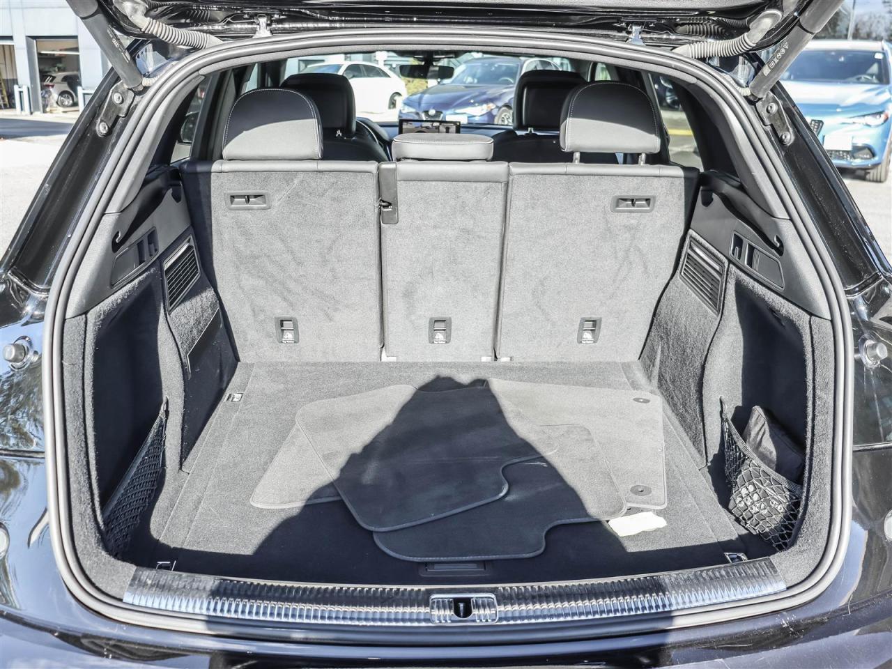 2022 Audi Q5 45 2.0T Technik quattro 7sp S Tronic Photo