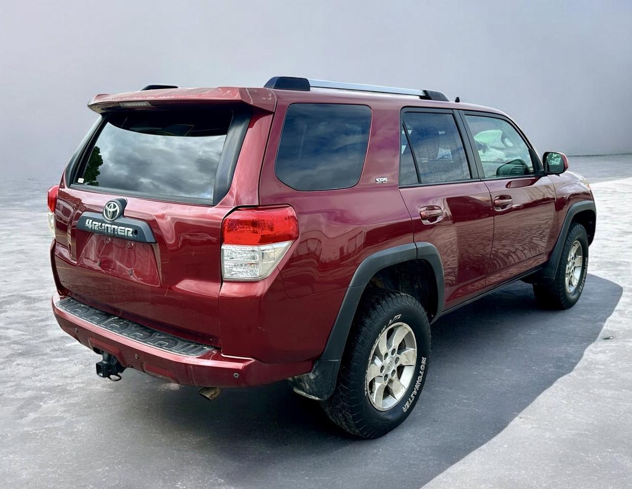 2011 Toyota 4Runner 4WD ~ V6 ~ SR5 ~ LOW KM Photo2
