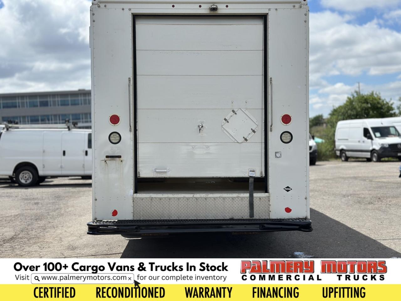 2017 Ford Econoline Morgan Olsen 18FT  Step Van V8 Photo