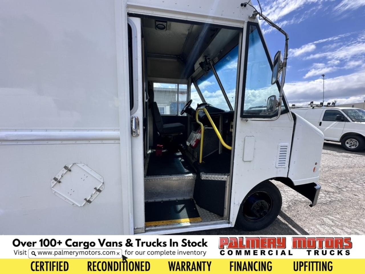 2017 Ford Econoline Morgan Olsen 18FT  Step Van V8 Photo