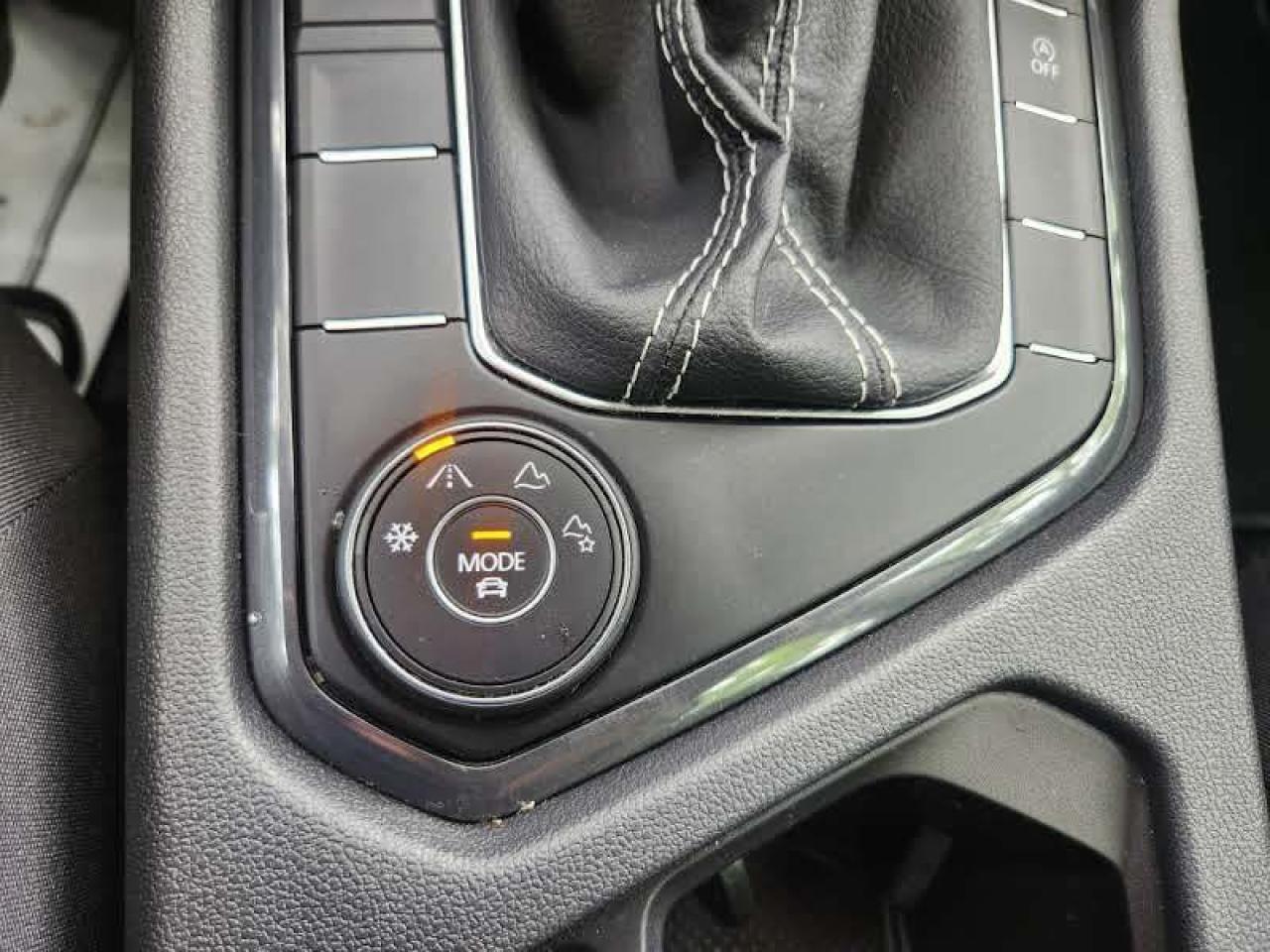 2024 Volkswagen Tiguan AWD,CARPLAY, BLIND SPOT, ANDROID AUTO, Photo