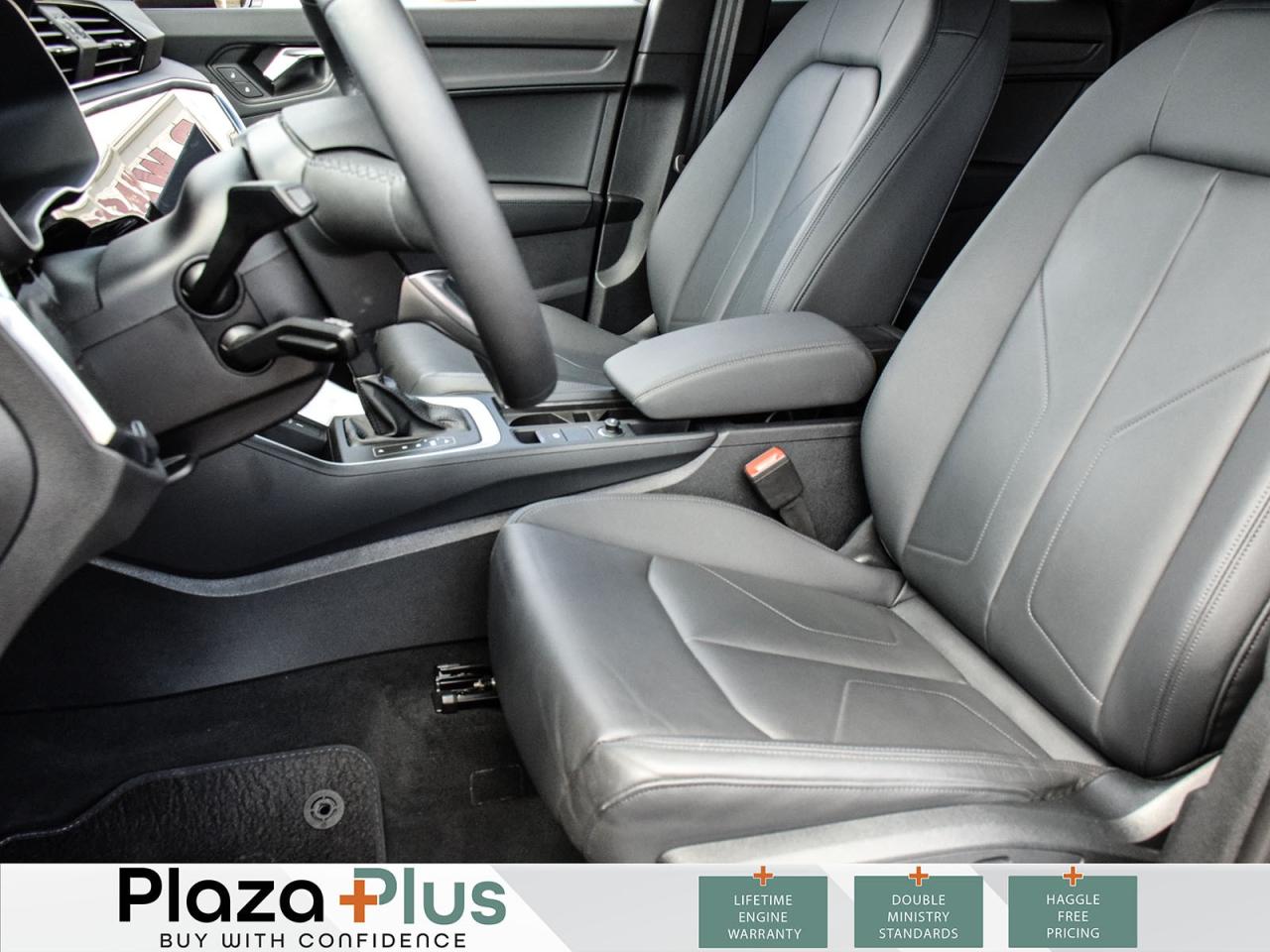 2025 Audi Q3 BASE Leather     Black Optic   Vorsprung pkg / Photo