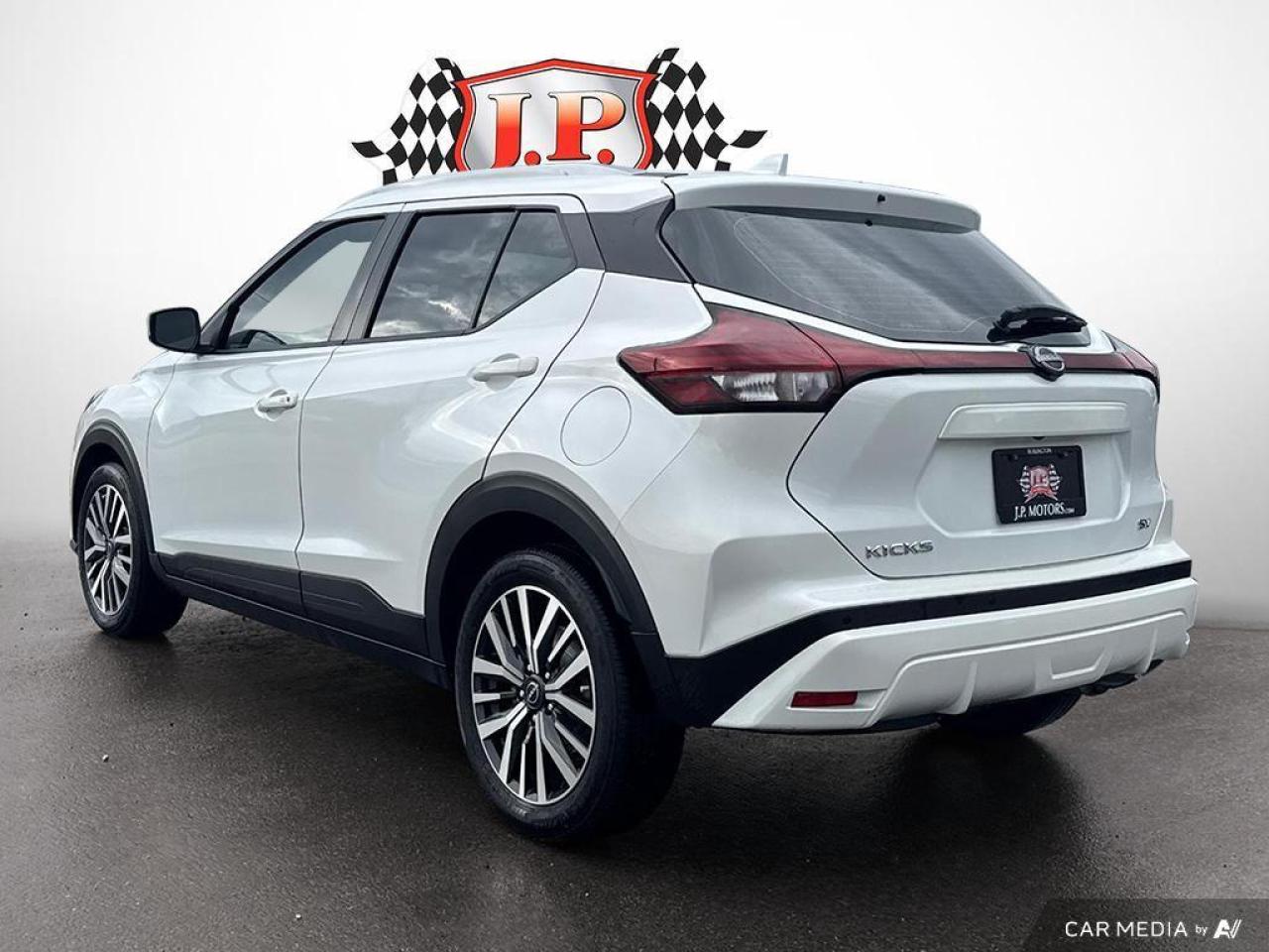 2022 Nissan Kicks SV BACKUP CAM   BLUETOOTH   HTD SEATS   KEYLESS EN Photo