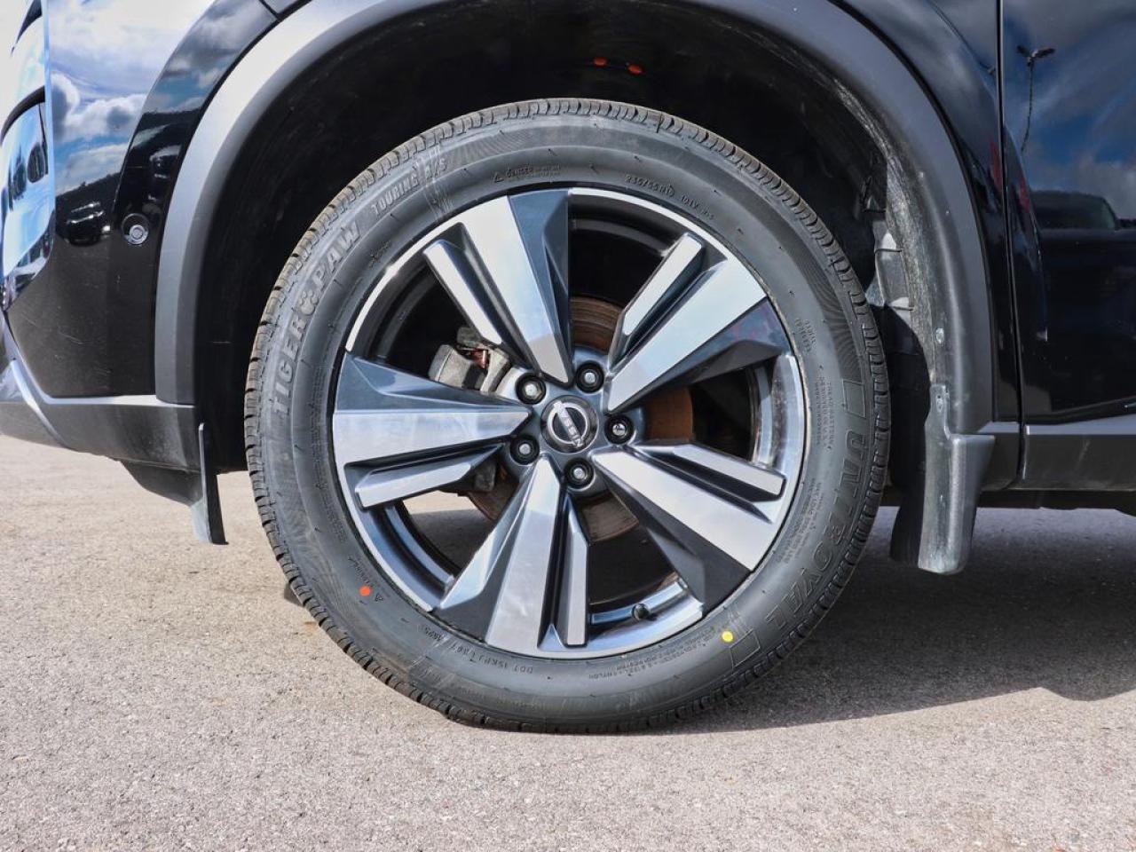 2023 Nissan Rogue SL  - Moonroof -  Leather Seats Photo