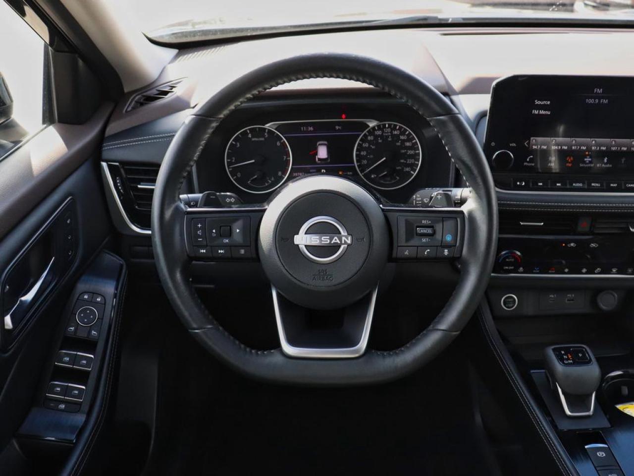 2023 Nissan Rogue SL  - Moonroof -  Leather Seats Photo