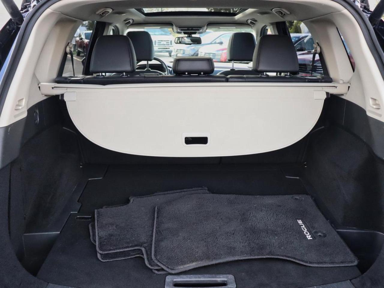 2023 Nissan Rogue SL  - Moonroof -  Leather Seats Photo