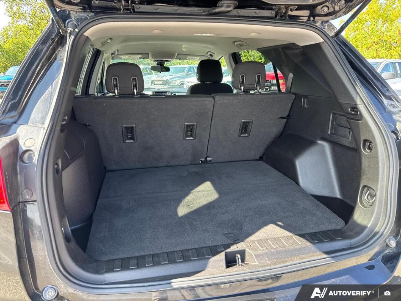 2020 Chevrolet Equinox LT BACKUP CAM   BLUETOOTH   HTD SEATS   KEYLESS EN Photo