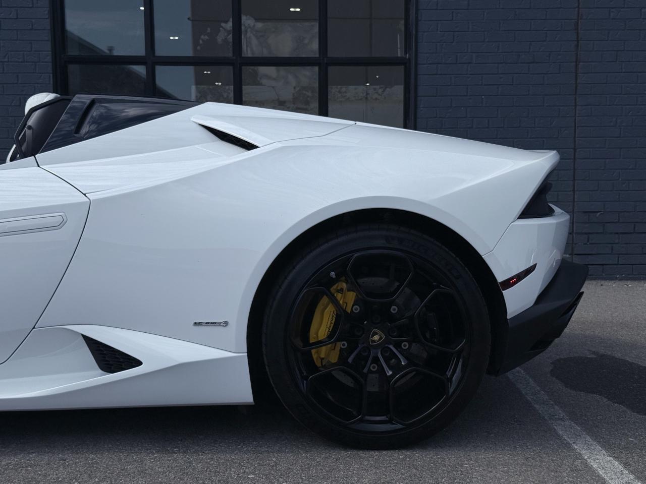 2018 Lamborghini Huracan Spyder LP610-4 HURACAN SPYDER Photo