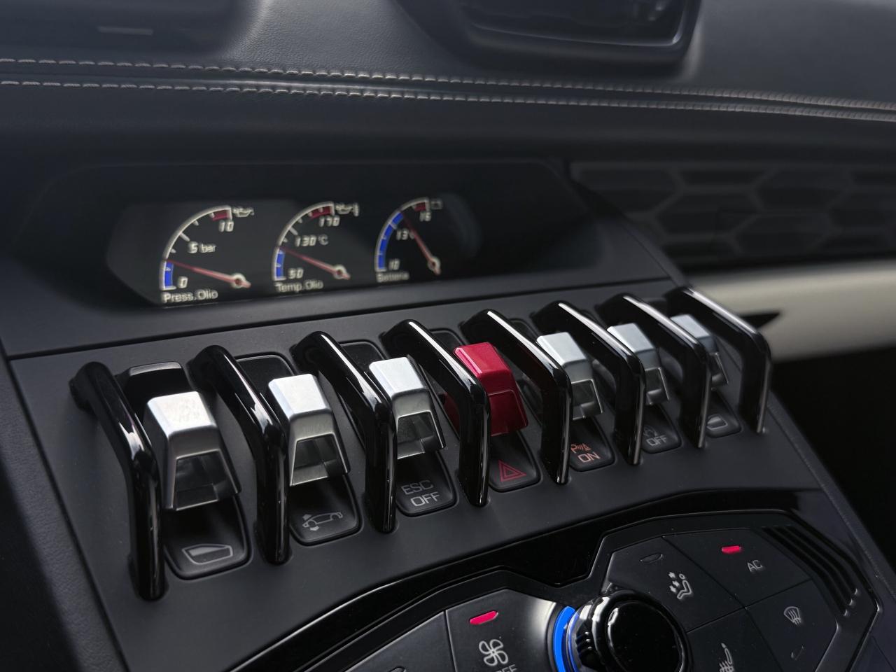 2018 Lamborghini Huracan Spyder LP610-4 HURACAN SPYDER Photo