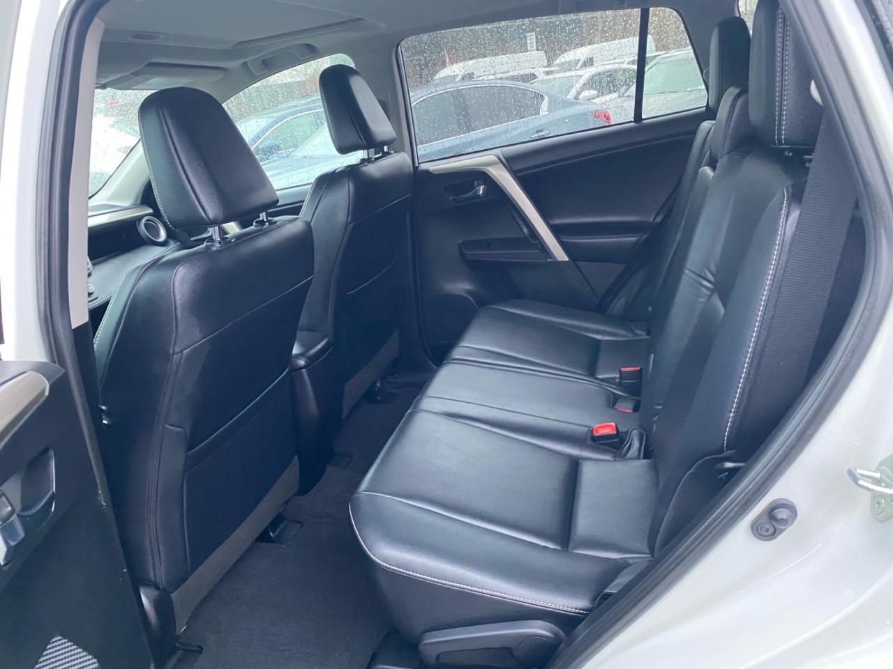 2015 Toyota RAV4 AWD 4dr Limited Photo