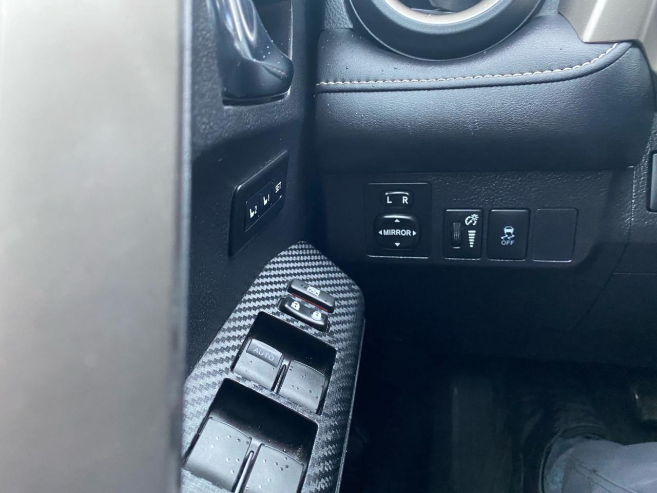 2015 Toyota RAV4 AWD 4dr Limited Photo