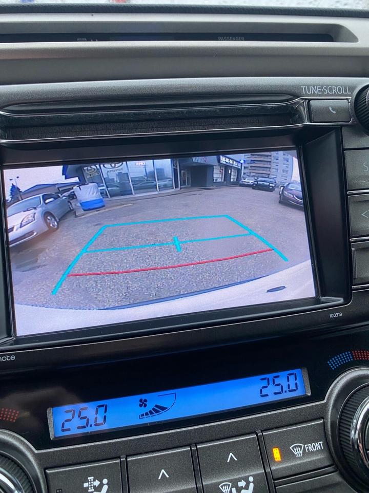 2015 Toyota RAV4 AWD 4dr Limited Photo