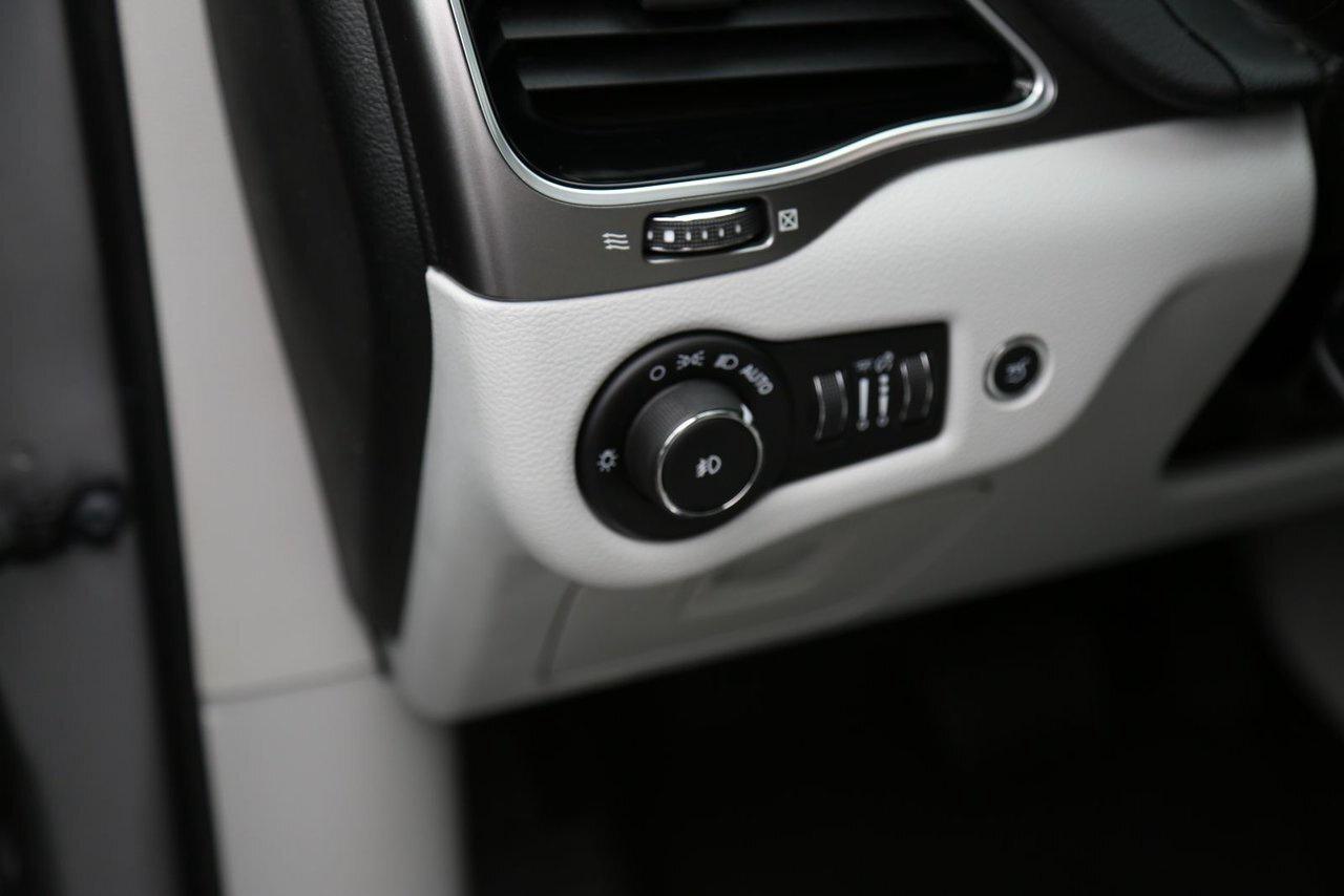 2019 Jeep Cherokee Limited Photo