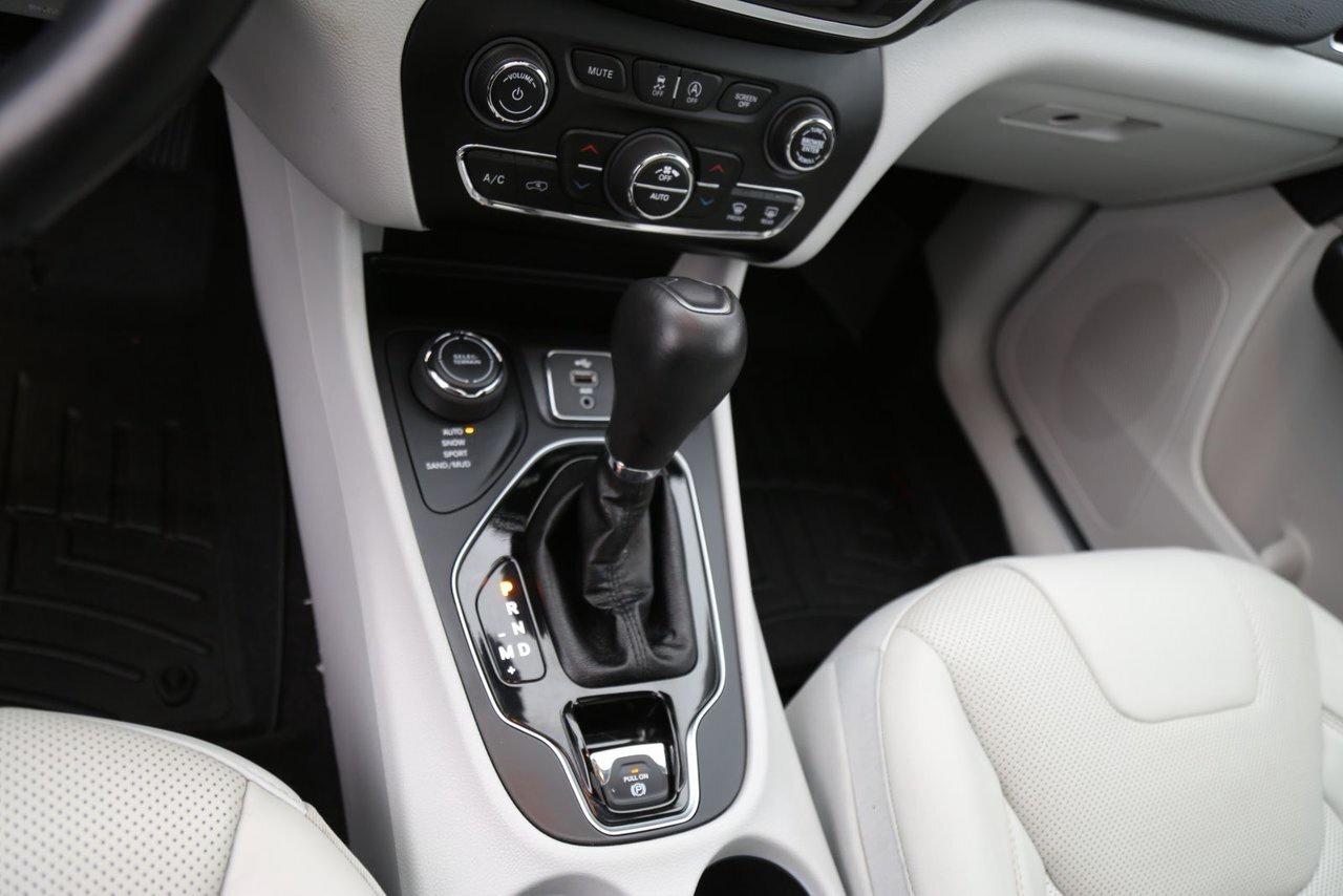 2019 Jeep Cherokee Limited Photo